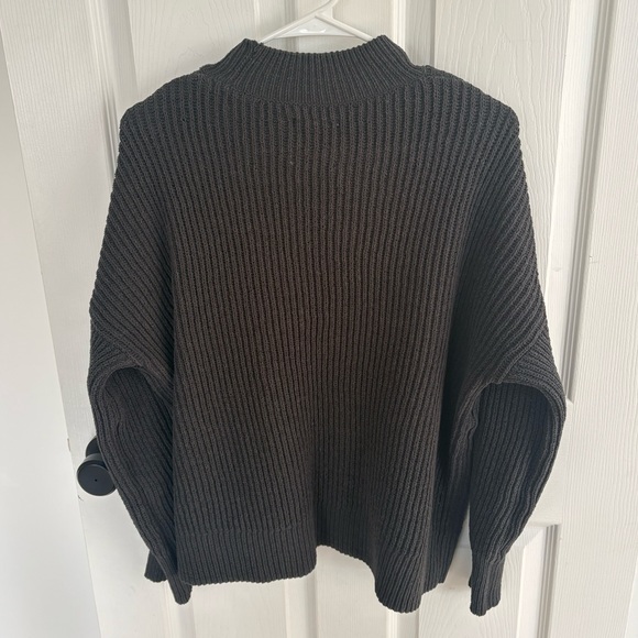 Abercrombie & Fitch Charcoal Grey Sweater - Picture 2 of 3